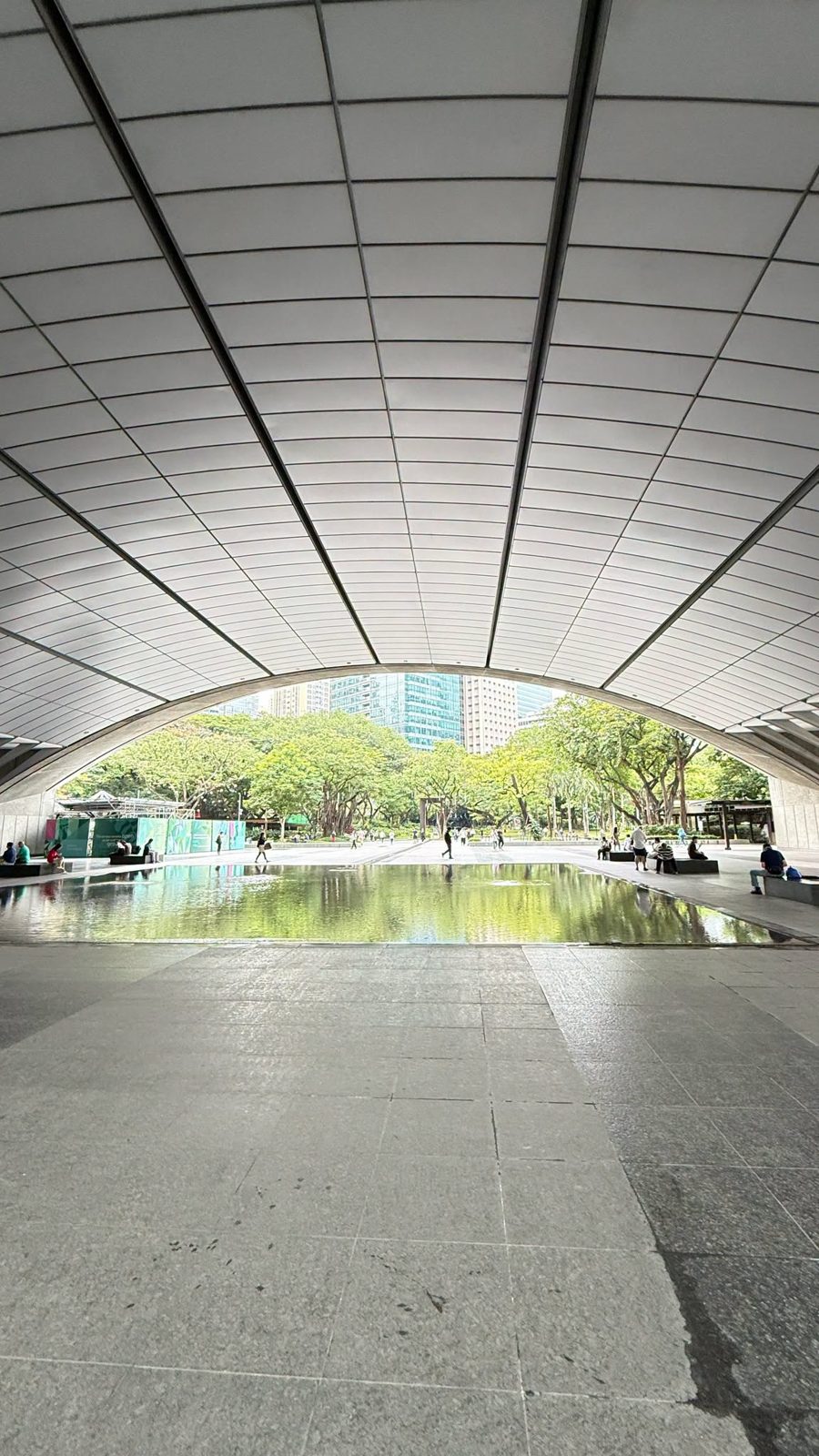 每次來Makati的Ayala Triangle Garden